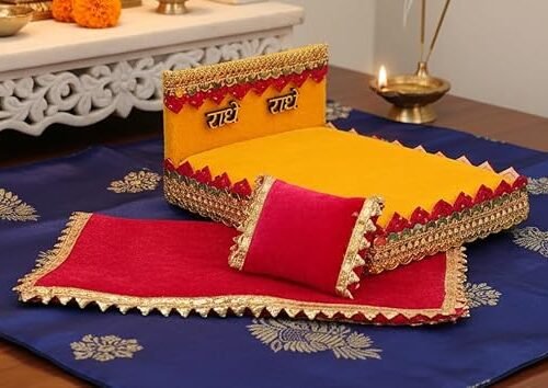 Unique Palette Radhe Radhe Kanha Ji Bed - 6x5 Inch Wooden Bed for 0,1,2 Number Laddu Gopal Ji with Blanket & Pillow